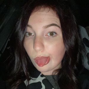 Meet your Posher, Elle